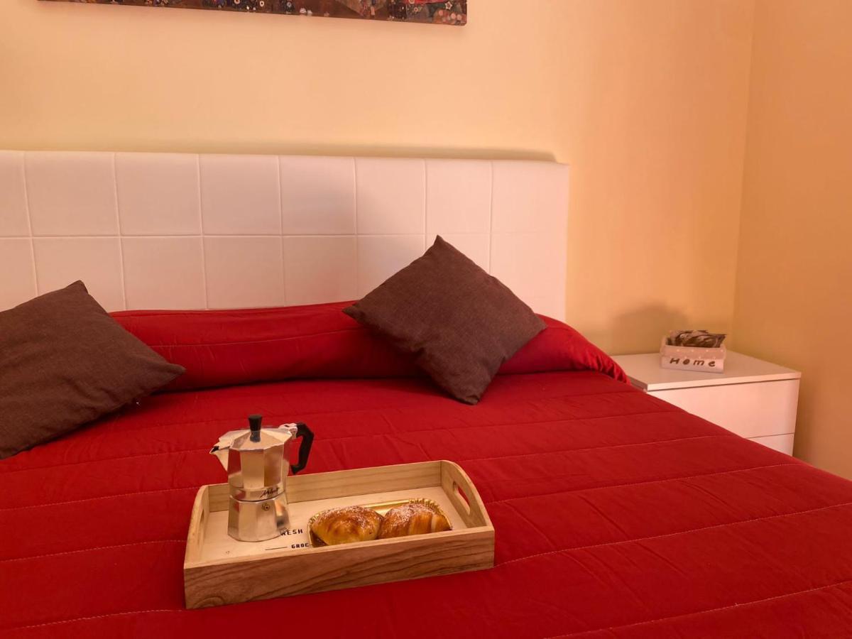 Home In Love: Vicoletto Dei Presepi Neapel Exterior foto