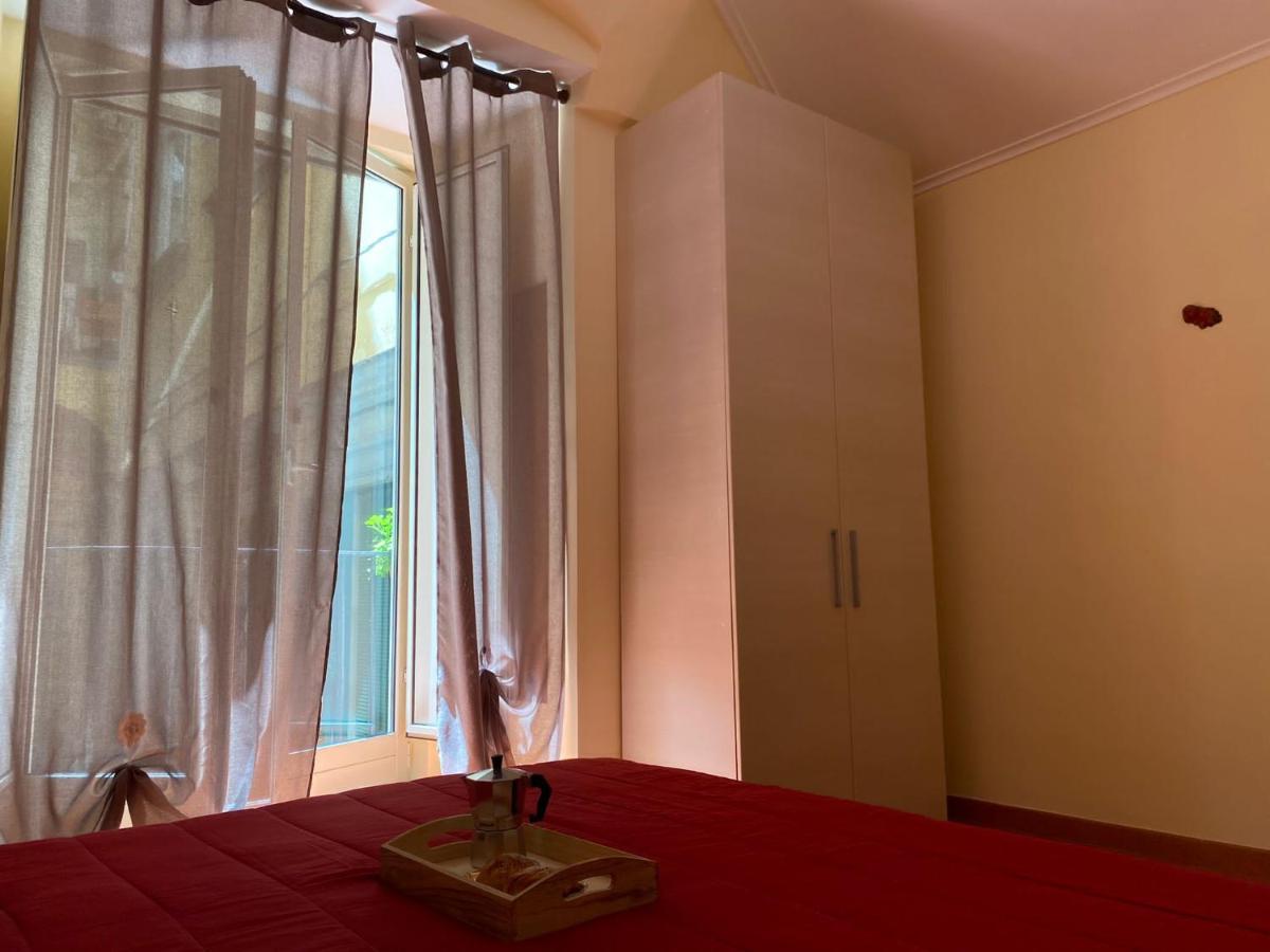 Home In Love: Vicoletto Dei Presepi Neapel Exterior foto