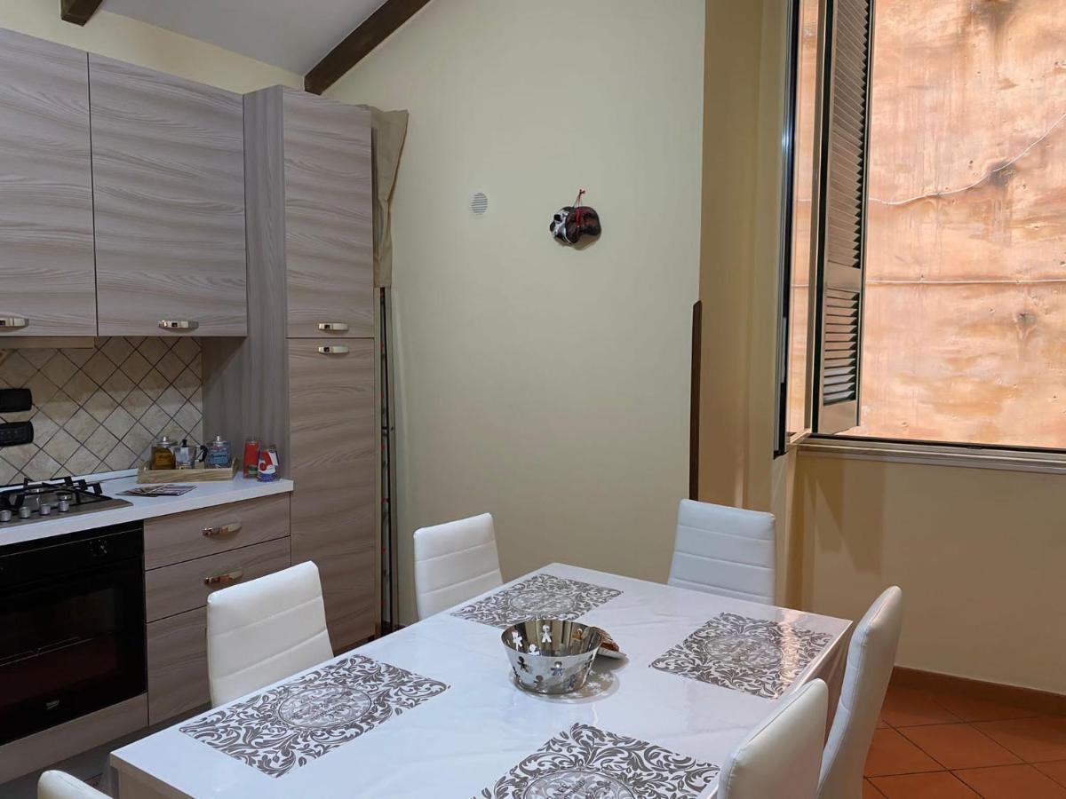 Home In Love: Vicoletto Dei Presepi Neapel Exterior foto
